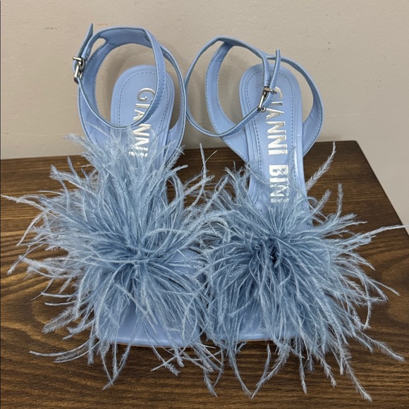 NEW Gianni Bini Neela Feathered Strappy Blue Heels - Picture 6 of 9